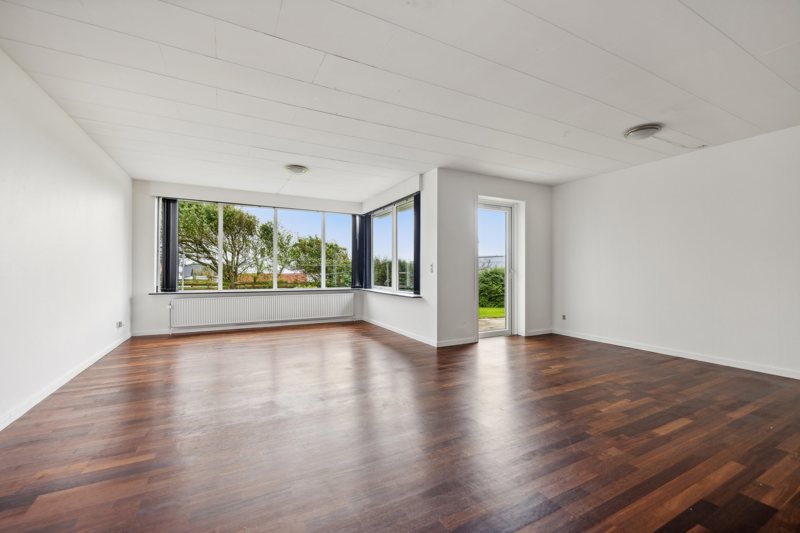 Property image number 2