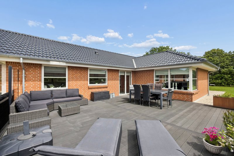 Property image number 2