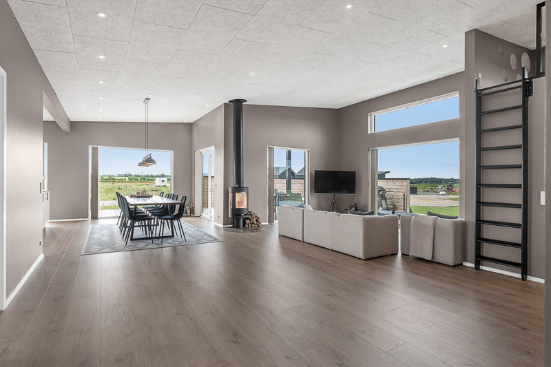 Property image number 8