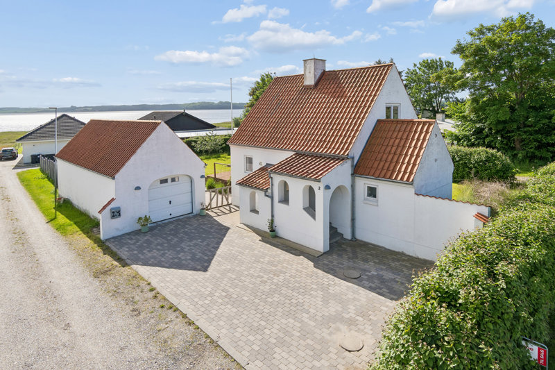 Property image number 2