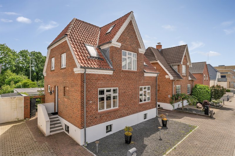 Property image number 1