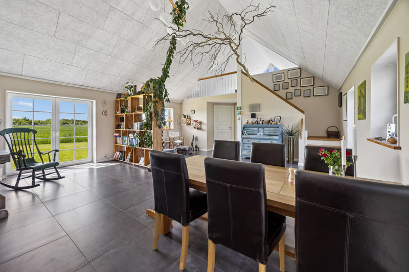 Property image number 8