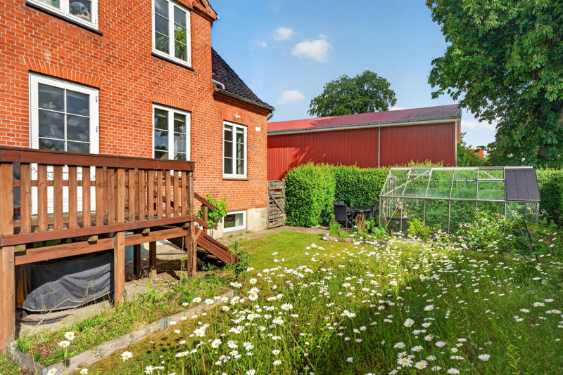 Property image number 2