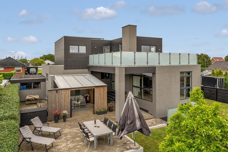 Property image number 2