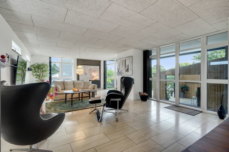 Property image number 8
