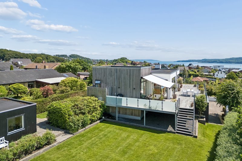 Property image number 2