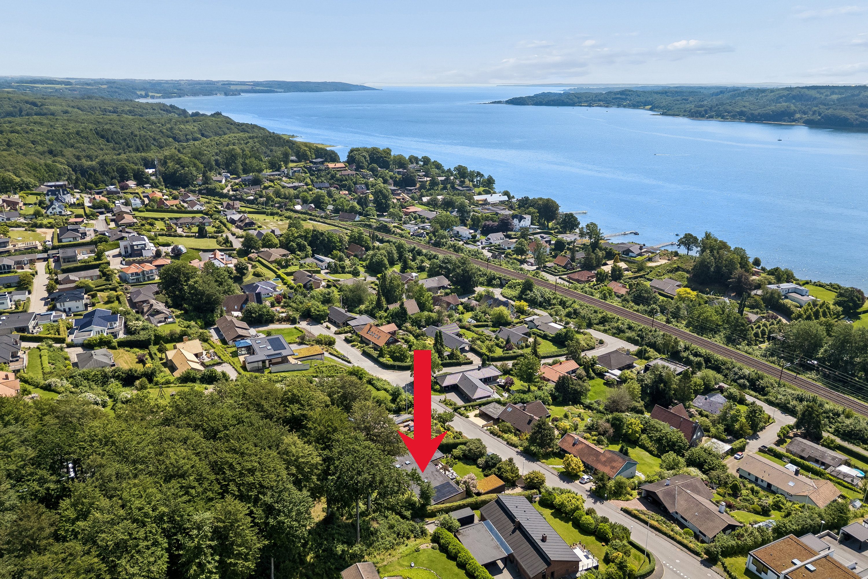 Villa på Tirsbjergvej 12 7120 Vejle Øst.