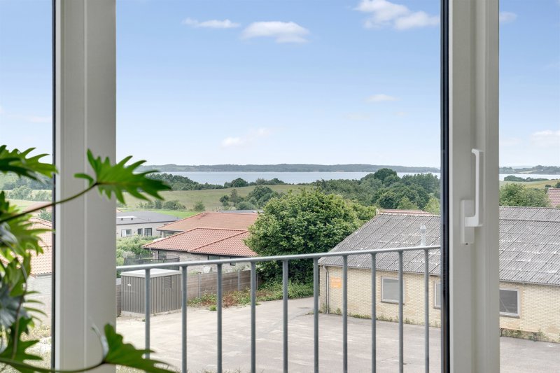 Property image number 2