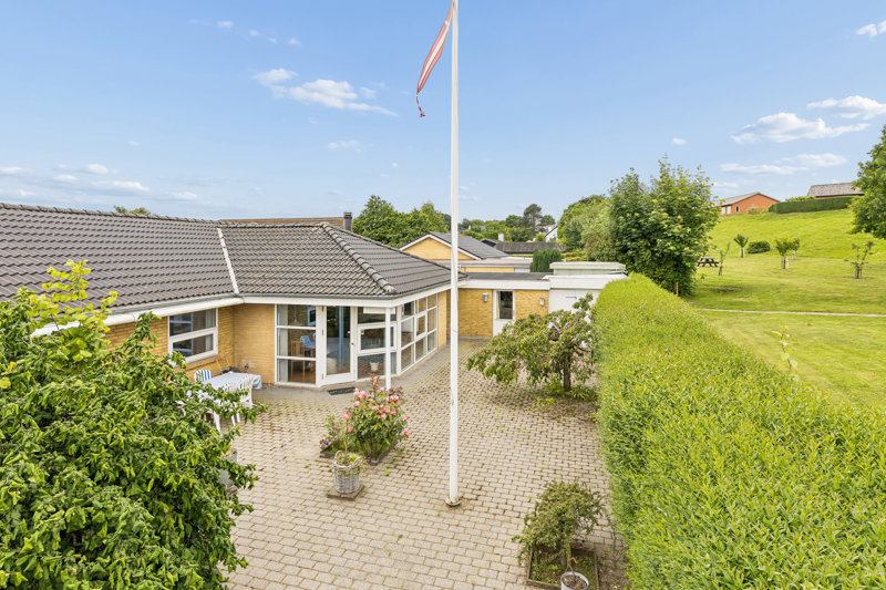 Property image number 2
