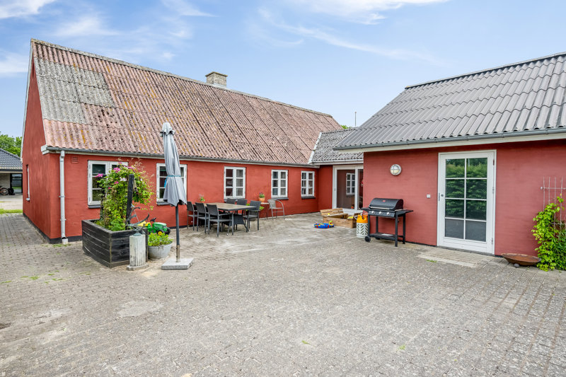 Property image number 2