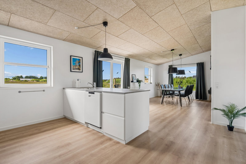 Property image number 6