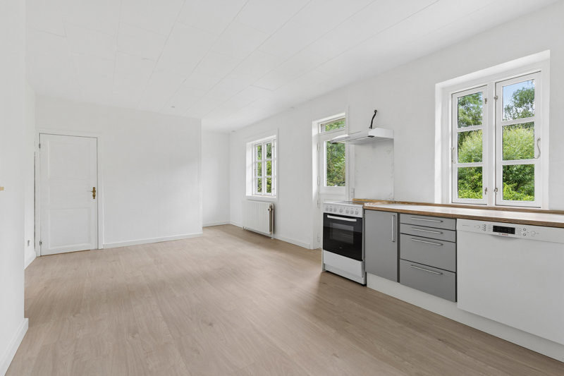 Property image number 8