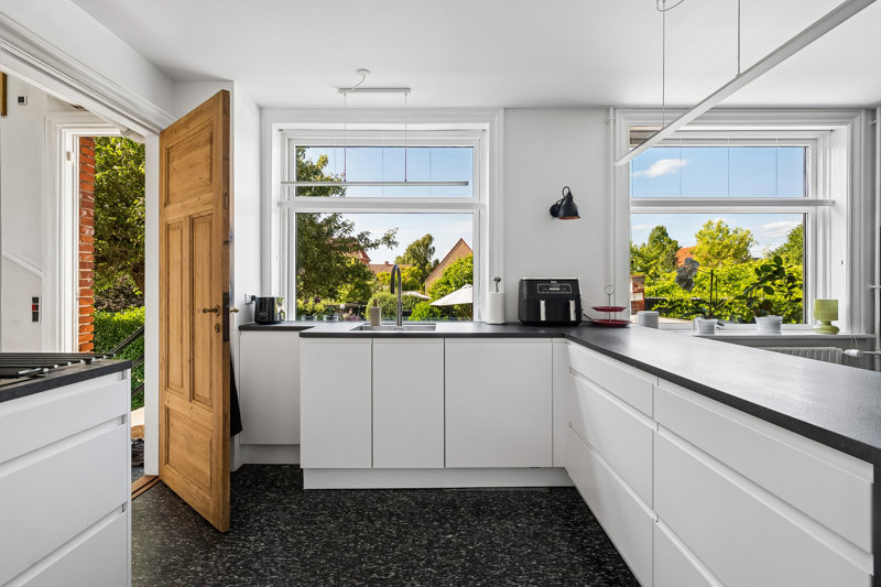 Property image number 8