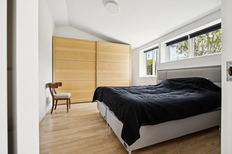toggle-gallery-image