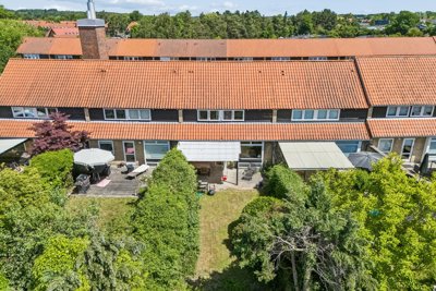 Attraktivt rækkehus i familievenligt kvarter