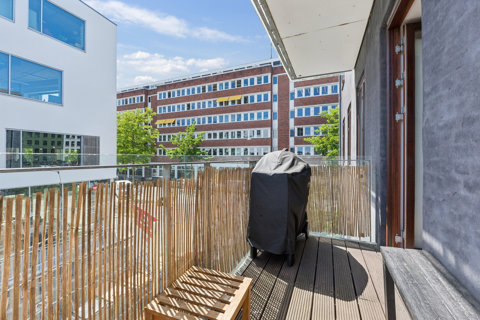 Eksklusiv lejlighed med stor altan og elevator i hjertet af Vesterbro!