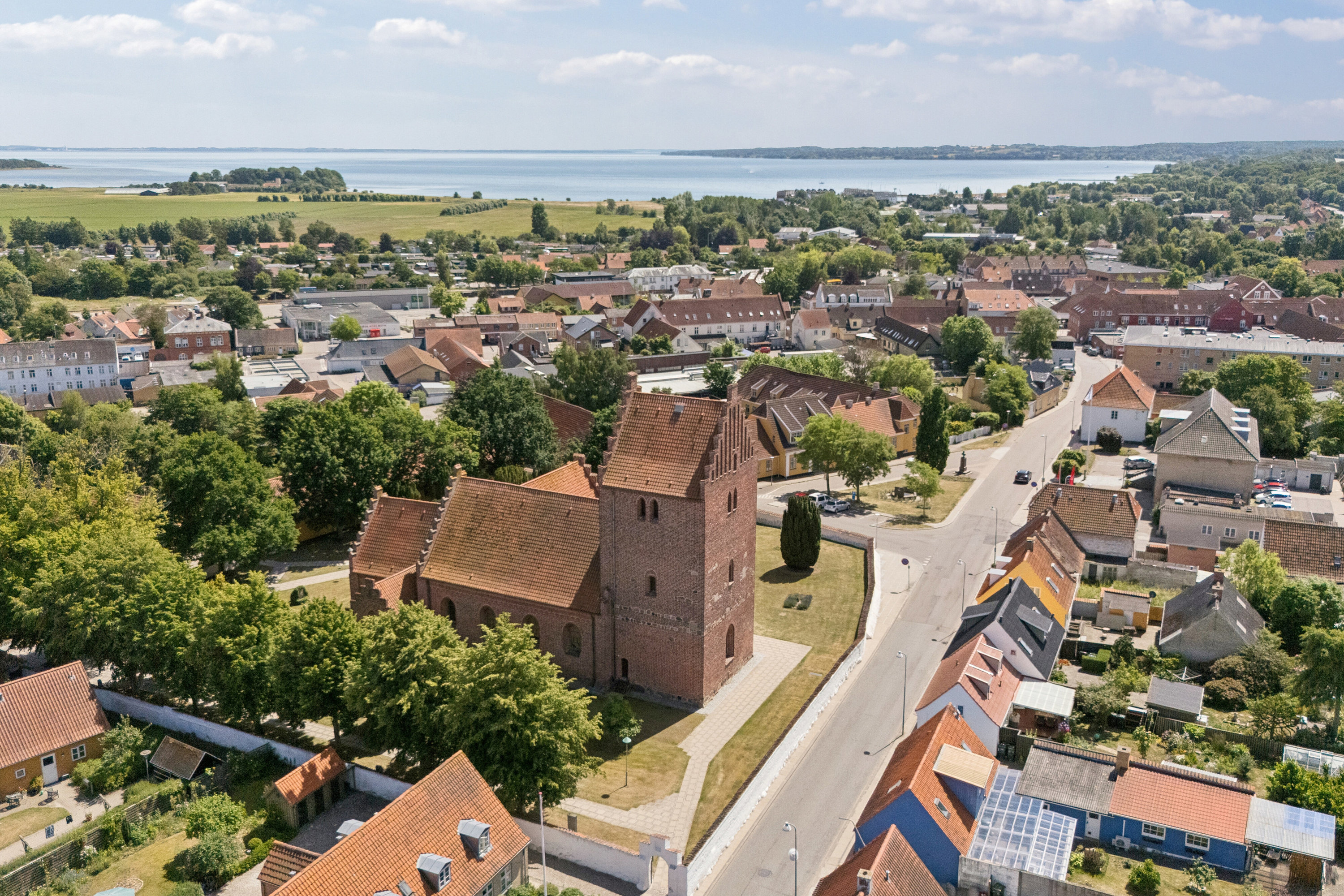 Fin og velindrettet villa med stor, frodig have - Visning 4