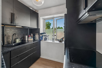 FLOT OG CENTRALT BELIGGENDE LEJLIGHED MED HEMS