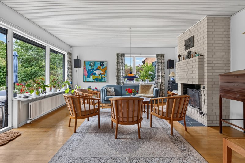 Property image number 2