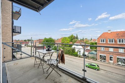 Lys, lækker og moderne fireværelses i Vanløse