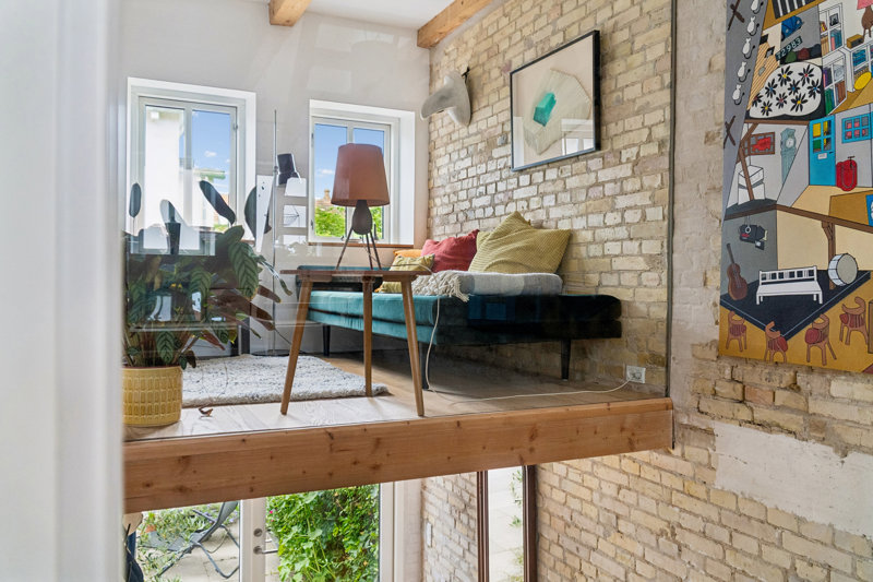 toggle-gallery-image