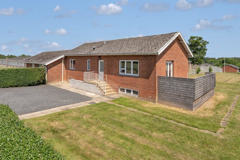 Property image number 1