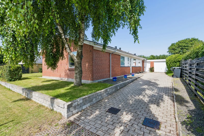 Property image number 2