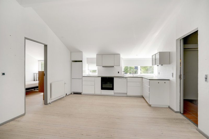 Property image number 2