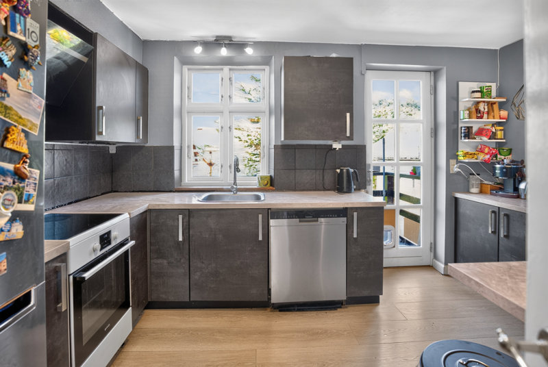 Property image number 8
