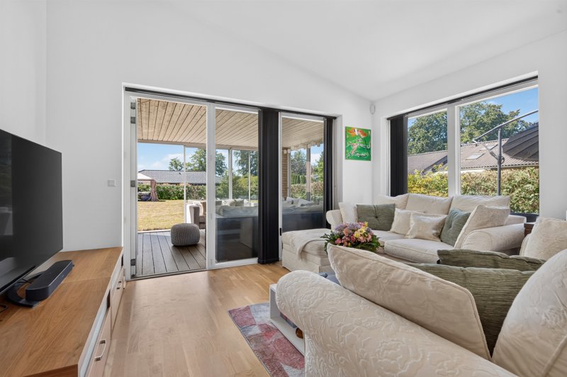 Property image number 3