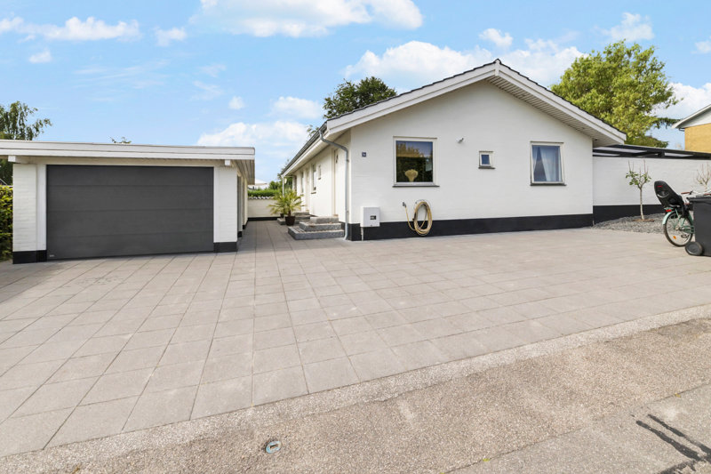 Property image number 3
