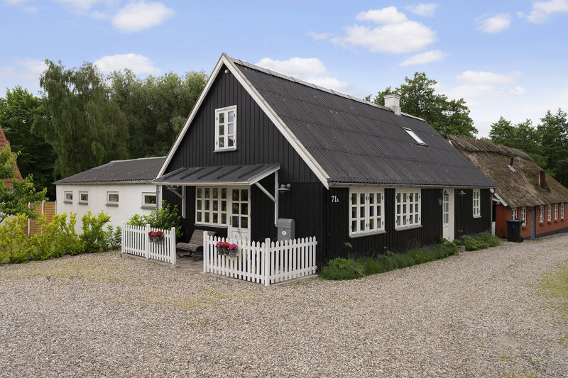 Property image number 2