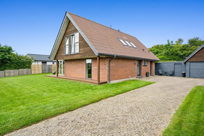 Property image number 2
