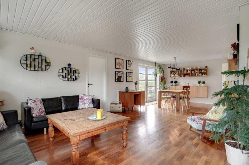 Property image number 8