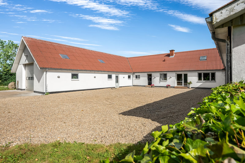 Property image number 2