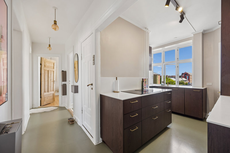 Property image number 2