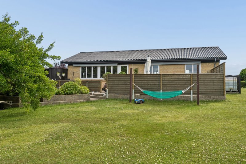 Property image number 2