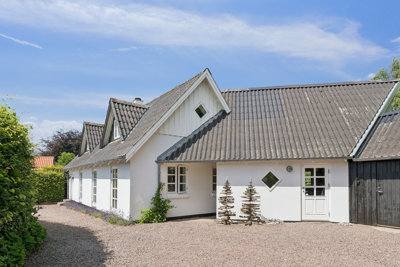 Brydegaardsvej 13