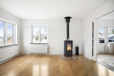 Unik ejendom med erhvervsmuligheder, historie og Energimærke C !!