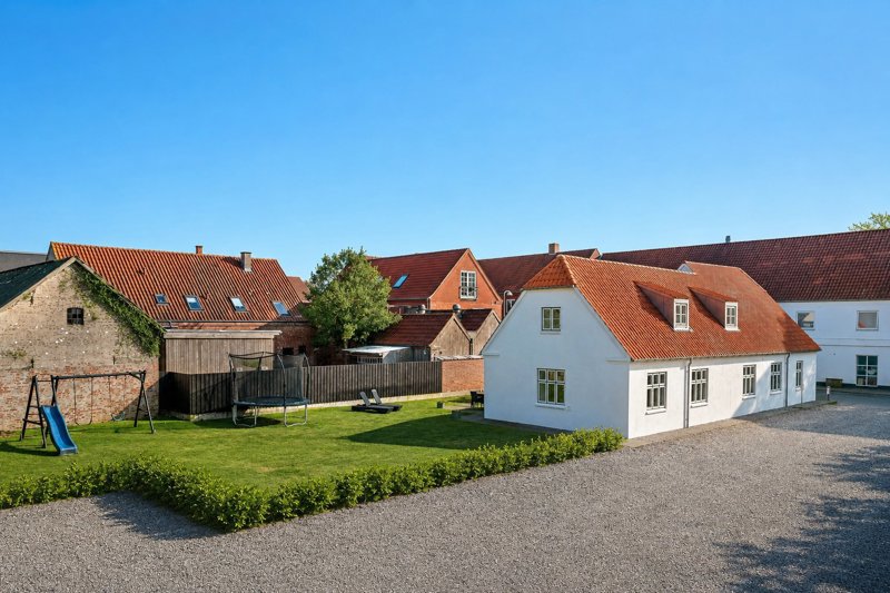 Property image number 2