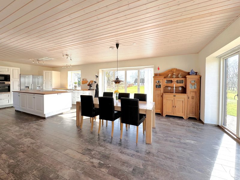 Property image number 6