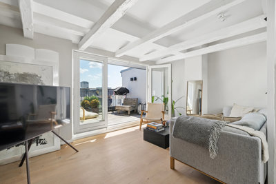 Penthouse lejlighed med unikke detaljer og stor terrasse!