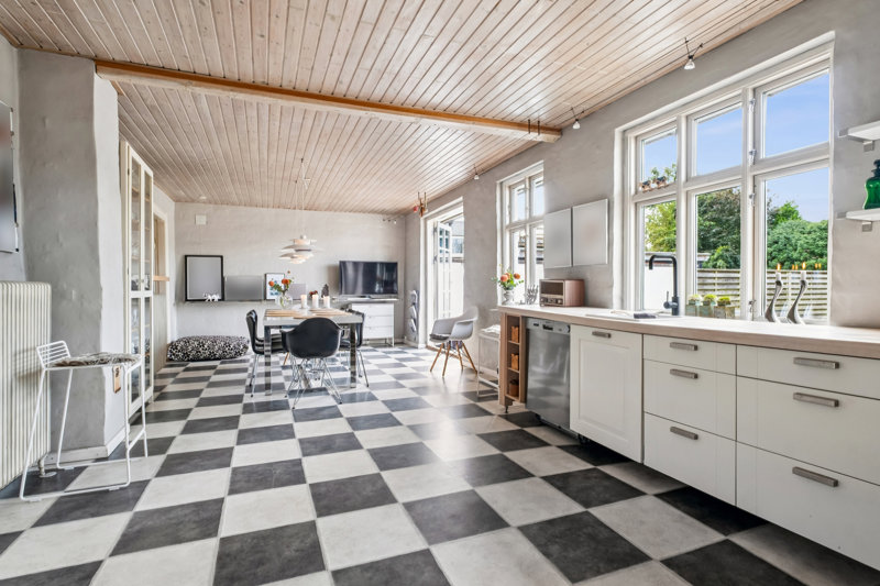 Property image number 8