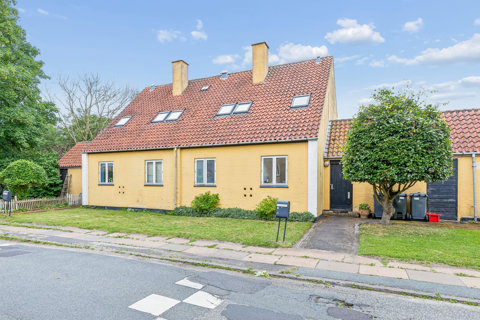 Hyggeligt rækkehus på 115 m2 etagemeter