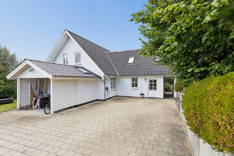 Property image number 1