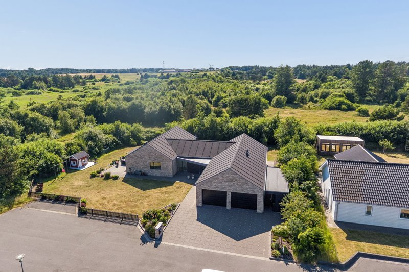 Property image number 2