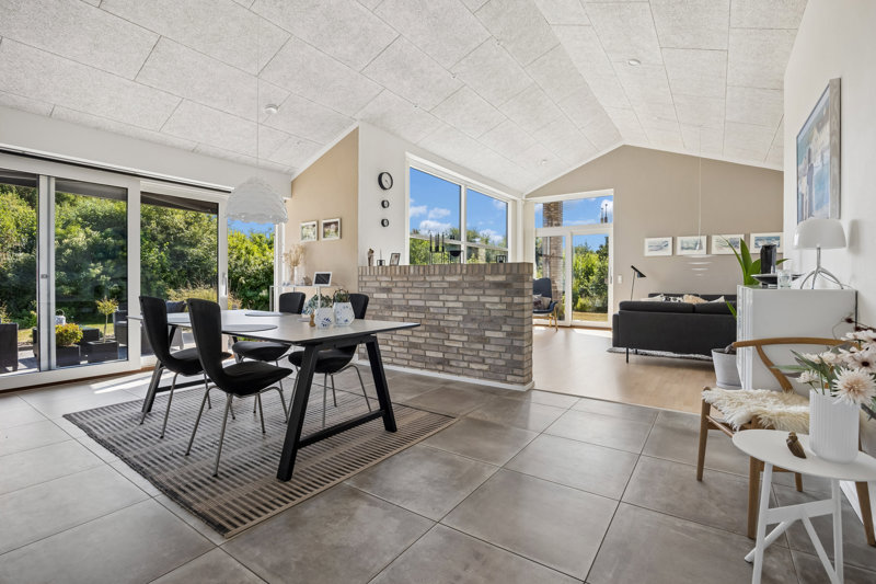 Property image number 8