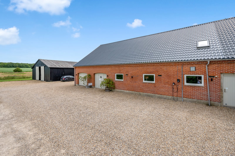 Property image number 2