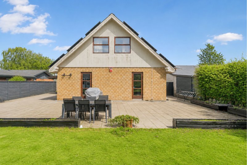 Property image number 2
