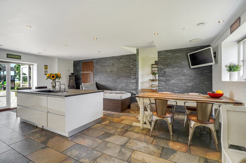 Property image number 9